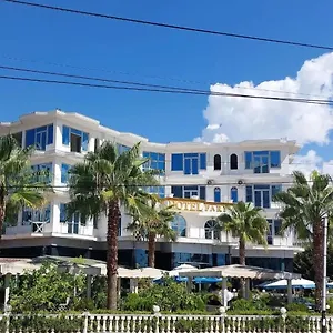 Hotel Fari, Golem (Tirana)